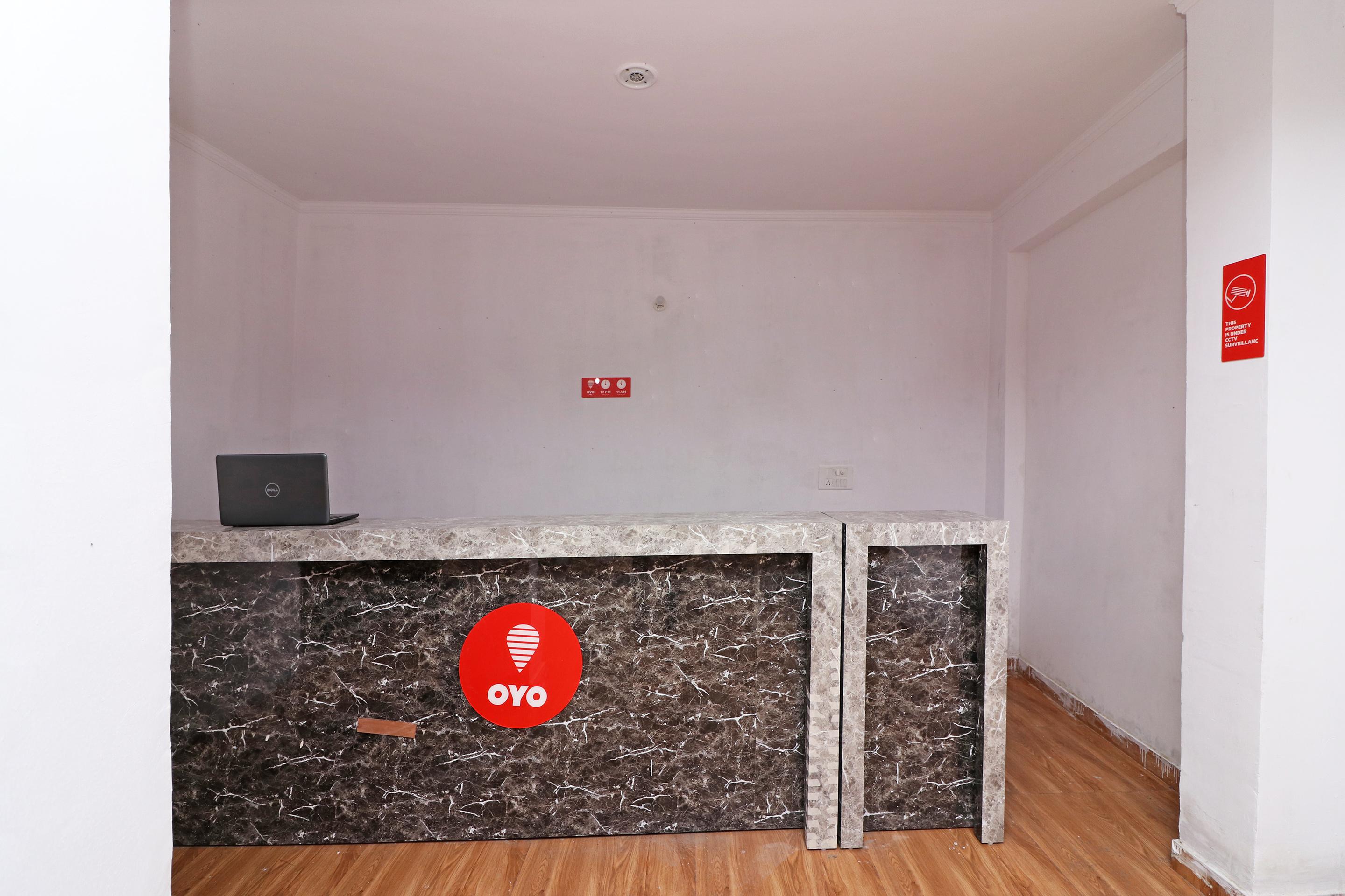 OYO 12732 Avalon Palace Nueva Delhi Exterior foto