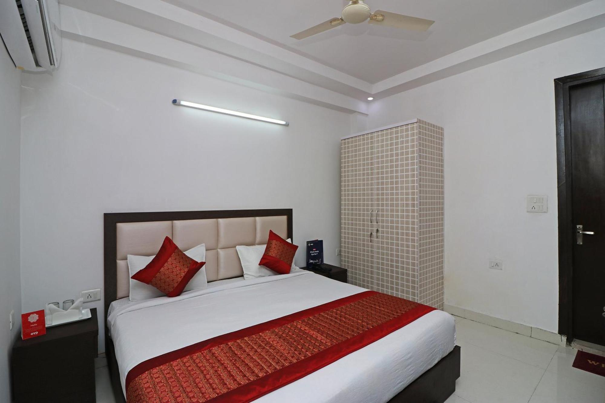 OYO 12732 Avalon Palace Nueva Delhi Exterior foto